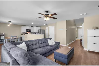 304 Connor Court, Hinesville, GA 31313 - Photo 8