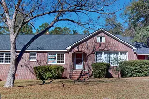 634 W Main St, Swainsboro, GA 30401 - Photo 1