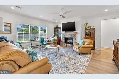 345 Belmont Circle, Brunswick, GA 31525 - Photo 6