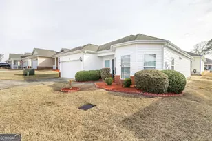 361 Spyglass Hill Dr, Perry, GA 31069 - Photo 2