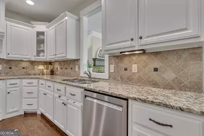 211 Northwynn Drive, Sharpsburg, GA 30277 - Photo 20