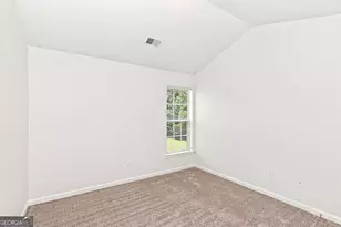 9880 Vista Cir, Union City, GA 30291 - Photo 12