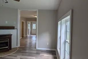 24 Alley St, Toccoa, GA 30577 - Photo 2