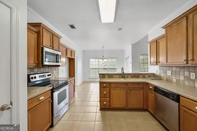 104 Flora Circle, Warner Robins, GA 31088 - Photo 10