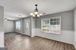 720 Baskins Cir, Winder, GA 30680 - Photo 4