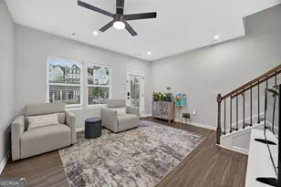 2656 Brookview Ln, Atlanta, GA 30318 - Photo 8