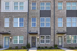 2656 Brookview Ln, Atlanta, GA 30318 - Photo 2