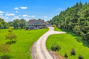 2011 Lothridge Rd, Cleveland, GA 30528 - Photo 2