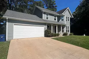 382 Charleston Ln, Lawrenceville, GA 30046 - Photo 2