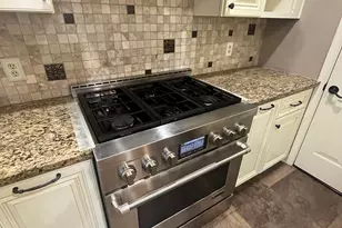 382 Charleston Ln, Lawrenceville, GA 30046 - Photo 8