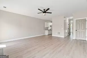 9051 Bayrose Cir, East Point, GA 30344 - Photo 14