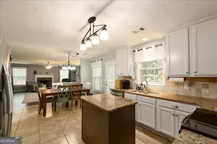 621 Wellington Ln, Monroe, GA 30655 - Photo 6