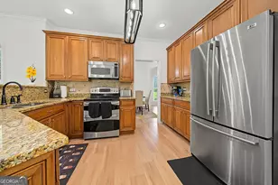 140 Farr Lake Dr, Tyrone, GA 30290 - Photo 10