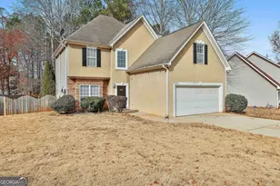 12241 Crestwood Ct, Fayetteville, GA 30215 - Photo 2