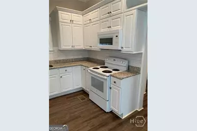 523 W 44th Street, Savannah, GA 31405 - Photo 6