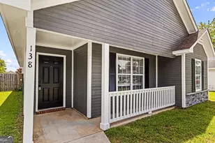 138 Kensington Cir, Warner Robins, GA 31093 - Photo 2