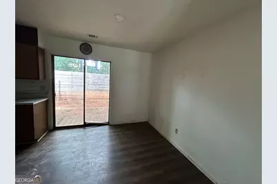 154 Timber Creek Lane SW, Marietta, GA 30060 - Photo 10