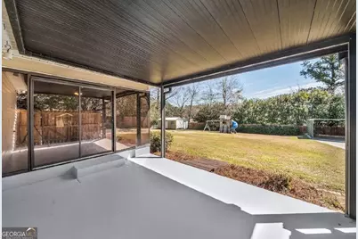 104 Ellison Lane, Dublin, GA 31021 - Photo 8