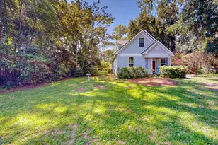 2607 Governor St, Garden City, GA 31408 - Photo 2