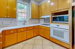 2607 Governor St, Garden City, GA 31408 - Photo 12