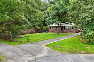 227 Cantrell Dr SW, Plainville, GA 30733 - Photo 4