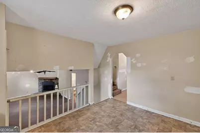 6077 Cherokee Valley Lane, Lithonia, GA 30058 - Photo 16