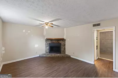 6077 Cherokee Valley Lane, Lithonia, GA 30058 - Photo 20