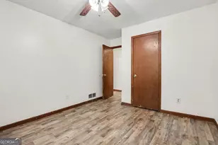 9115 Raven Dr, Jonesboro, GA 30238 - Photo 18