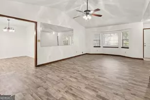 9115 Raven Dr, Jonesboro, GA 30238 - Photo 6