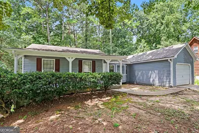9115 Raven Drive, Jonesboro, GA 30238 - Photo 2
