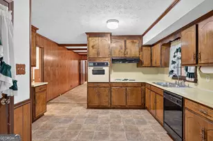 513 Midland Park Dr, Stone Mountain, GA 30087 - Photo 18