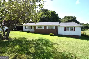 163 3rd St, Lavonia, GA 30553 - Photo 2