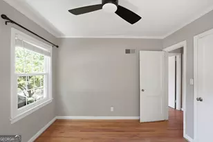 1347 Chalmette Dr NE, Atlanta, GA 30306 - Photo 14