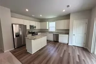 2953 Salinger Wy, Gainesville, GA 30507 - Photo 2