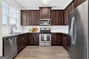 A 4688 Beacon Ridge Ln, Flowery Branch, GA 30542 - Photo 10