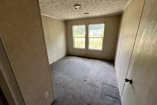 952 River Ridge Cir, Jesup, GA 31545 - Photo 10