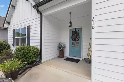 210 Southridge, Senoia, GA 30276 - Photo 2