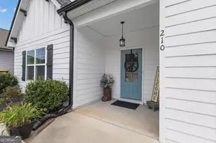 210 Southridge, Senoia, GA 30276 - Photo 2
