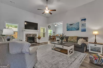 210 Southridge, Senoia, GA 30276 - Photo 4