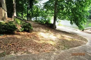 729 N Lake Dr, Sandersville, GA 31082 - Photo 10