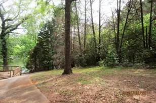 729 N Lake Dr, Sandersville, GA 31082 - Photo 2