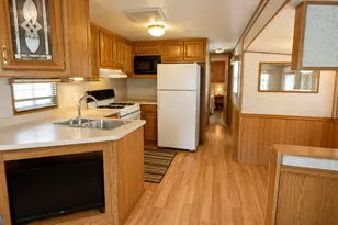 110 Admiral Dr, Hartwell, GA 30643 - Photo 2