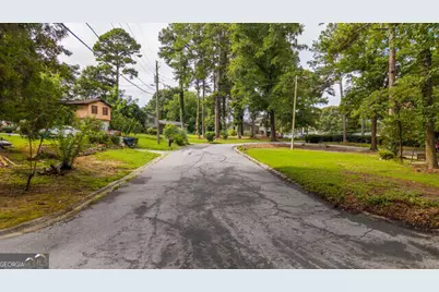 1956 Village Court, Snellville, GA 30078 - Photo 10