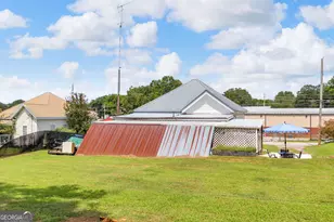 145 Peach St, Commerce, GA 30529 - Photo 8