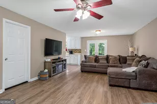 150 Cottonwood Trail, Jackson, GA 30233 - Photo 8