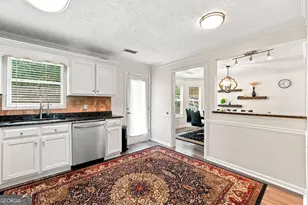 932 Sugar Meadow Ln, Sugar Hill, GA 30518 - Photo 10