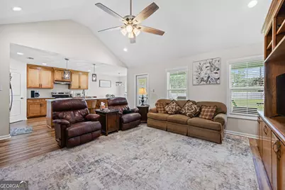 1050 Mary Nell Ct, Valdosta, GA 31601 - Photo 8