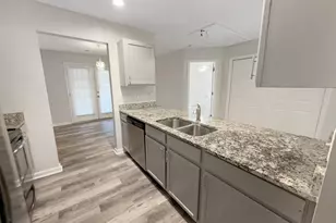 131 Oak Cir S, Stockbridge, GA 30281 - Photo 8