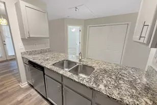 131 Oak Cir S, Stockbridge, GA 30281 - Photo 10