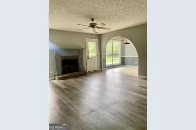 203 Cambridge Drive, Loganville, GA 30052 - Photo 4